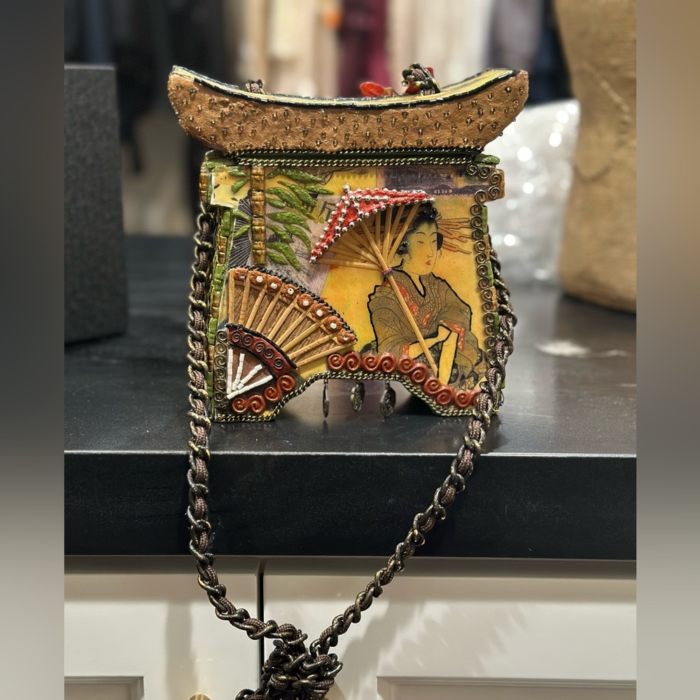 Vintage Mary Frances Asian Inspired Geisha Pagoda Purse Handbag Shoulderbag